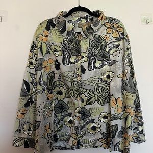 ACCEPTING ALL OFFERS! Floral Button-Up Blouse plus size Hawaiian 3x
